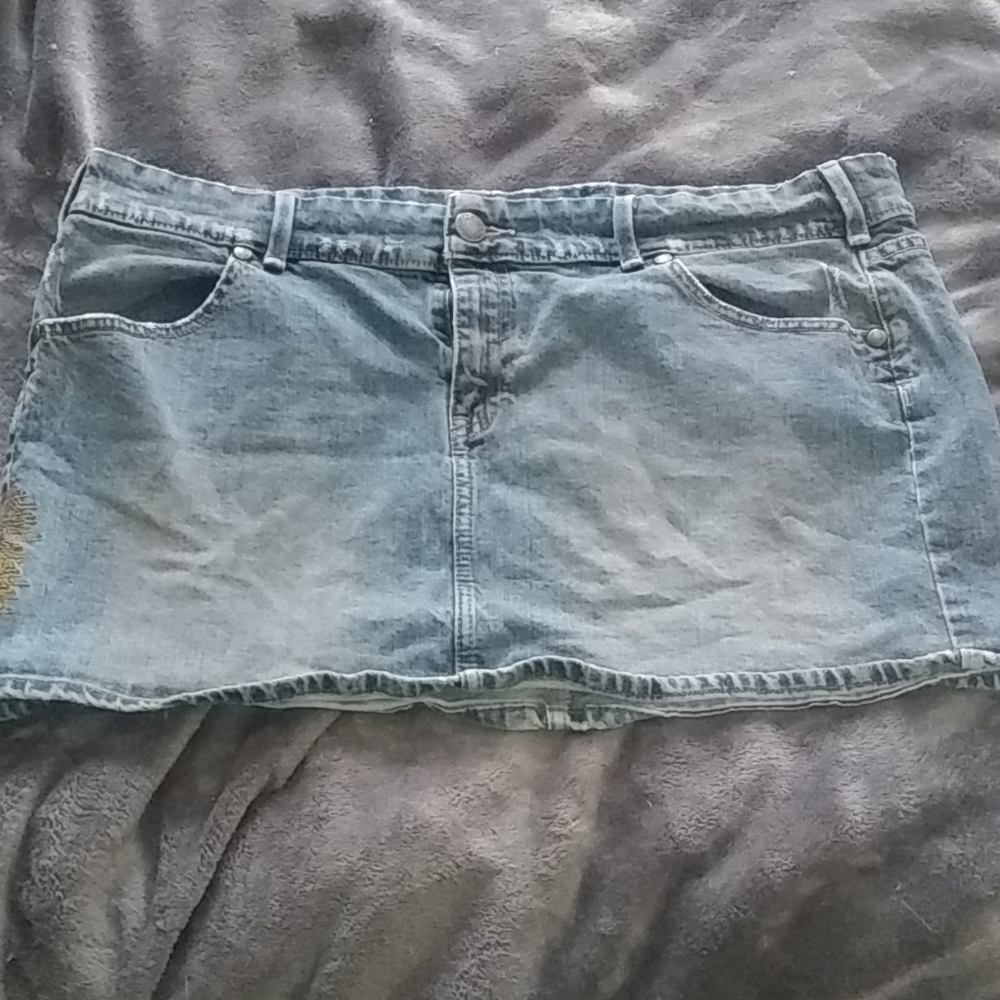 Size 16 old navy jean skirt